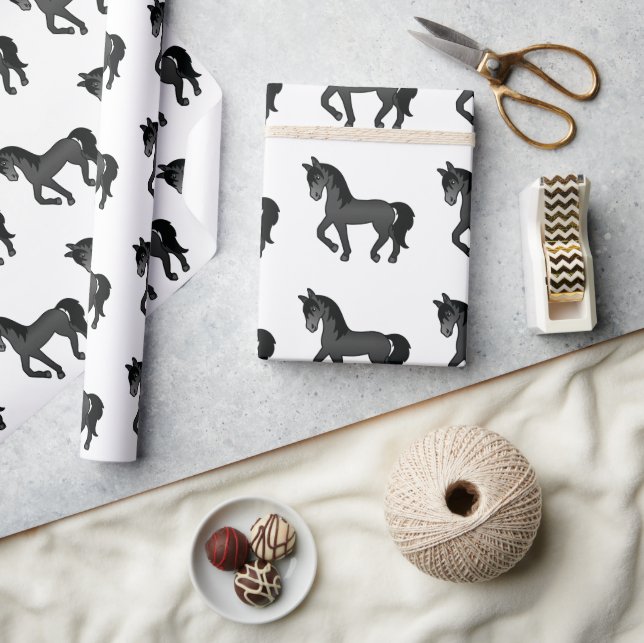 Schwarzer Niedlicher Cartoon Trotting Horse Patter Geschenkpapier (Kunsthandwerk)