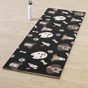 Schwarzer Niedlicher Hund Yogamatte