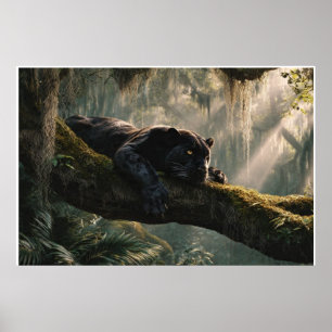 Schwarzer Panther ruht auf einem Ast im dichten Wa Poster
