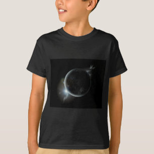 Schwarzer Planet 3D-Abbildung im Universum T-Shirt