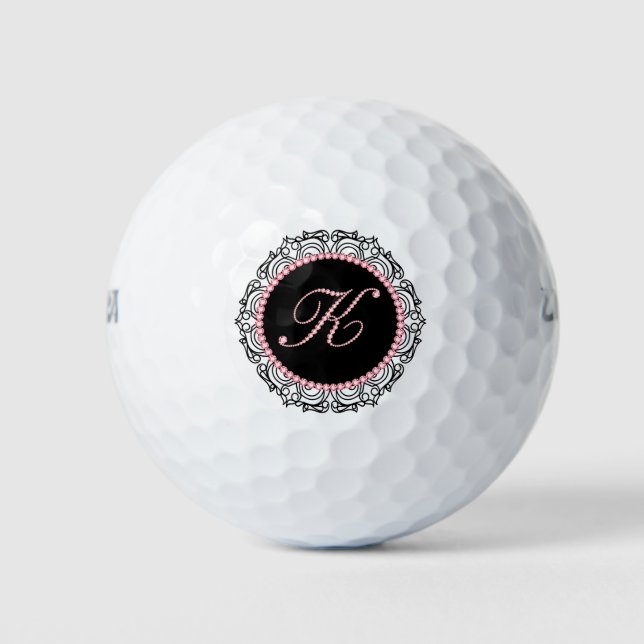 Schwarzer Rahmen und rosa Diamanten Letter K Golfball (Vorderseite)
