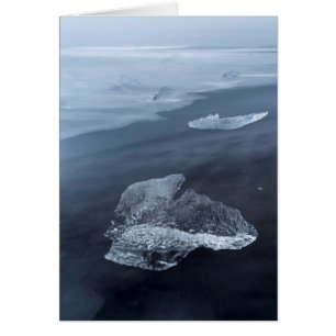 Schwarzer Sandstrand und Eis, Island