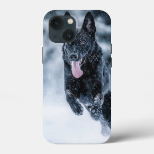 Schwarzer Schäfer im Schnee Case-Mate iPhone Hülle
