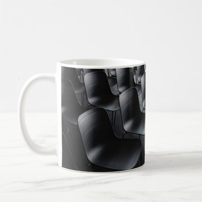 SCHWARZER STUHL LOT KAFFEETASSE (Links)