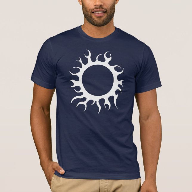 Schwarzer Sun - Dunkelheit T-Shirt (Vorderseite)