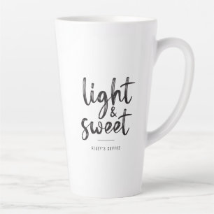 Schwarzer Text leicht und süß Kaffee Tasse