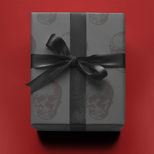 Schwarzer Totenkopf auf Grau Geschenkpapier