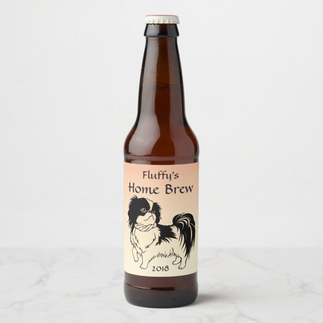 Schwarzer und weißer Hund auf dem Orangen Bieretik Bierflaschenetikett (Vorderseite)