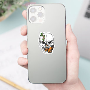 Schwarzer und weißer Schädel mit Monarch Butterfly Aufkleber