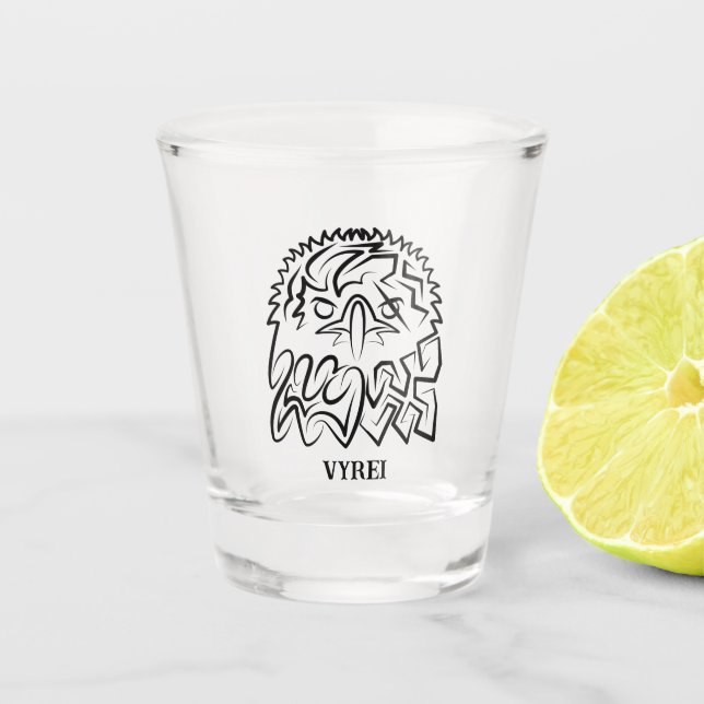 Schwarzer und weißer Stammesadler Schnapsglas (Vorderseite)