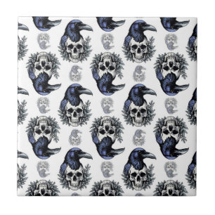 Schwarzer Vogel auf einem Skull-Goth-Muster Fliese