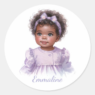 Schwarzes Baby Mädchen in lila Aquarell-Porträt Runder Aufkleber