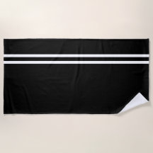 Schwarzes Badetuch mit weißen Linien