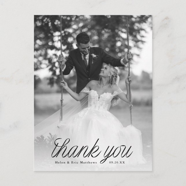 Schwarzes Band-Schriftzug Minimalistische Hochzeit Postkarte (Vorderseite)