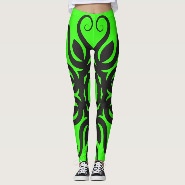 Schwarzes Blumenmuster auf dem Training der grünen Leggings (Vorderseite)
