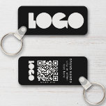 Schwarzes Firmenlogo und QR-Code, horizontaler Fir Schlüsselanhänger<br><div class="desc">Personalisierte,  leicht und wasserdicht gestaltete Logo-Schlüsselanhänger mit minimalem Design. Fügen Sie Ihre URL hinzu,  um QR-Code,  Logo und Text zu erstellen.</div>