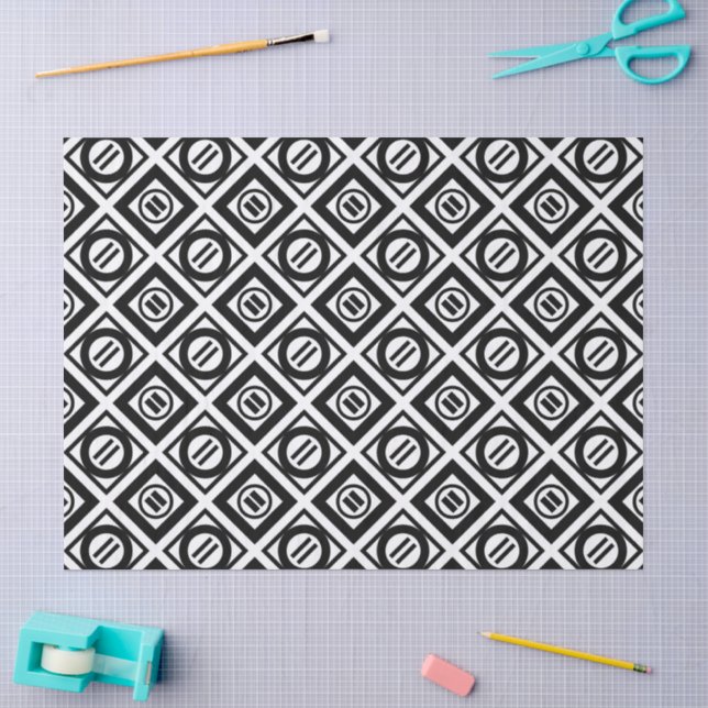 Schwarzes geometrisches Muster mit gleicher Zeiche Seidenpapier (Basteln)