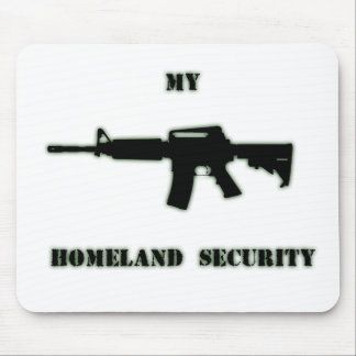 Schwarzes Gewehr AR-15 von Phils Kunst online Mousepad