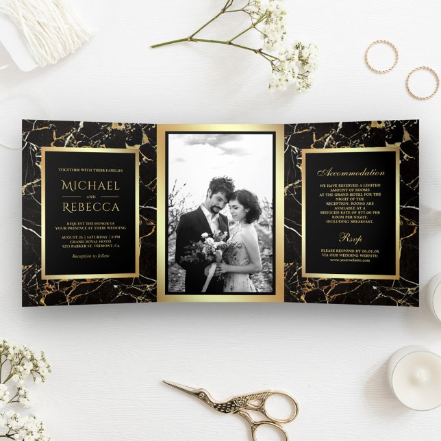 Schwarzes Gold Marmor Imitate Gold Foil Foto Hochz Dreifach Gefaltete Einladung (Von Creator hochgeladen)