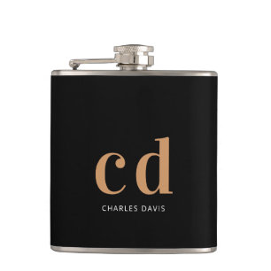Schwarzes Gold-Monogramm für den Trauzeugen Flachmann