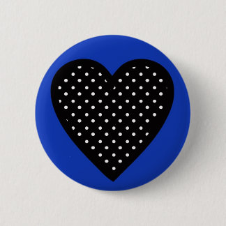 Schwarzes Herz mit Tupfen auf blauem Hintergrund Button