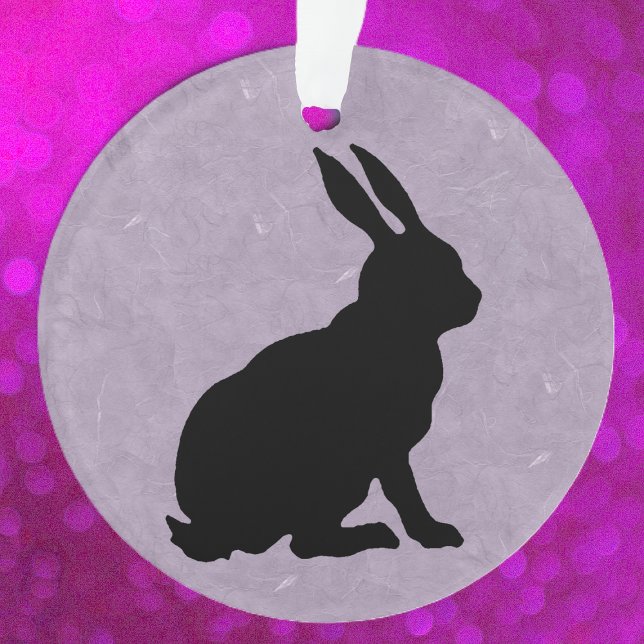 Schwarzes Kaninchen Silhouette Ostersonne Ornament (Sitting black rabbit in silhouette on pretty marbled purple on ceramic ornament.)