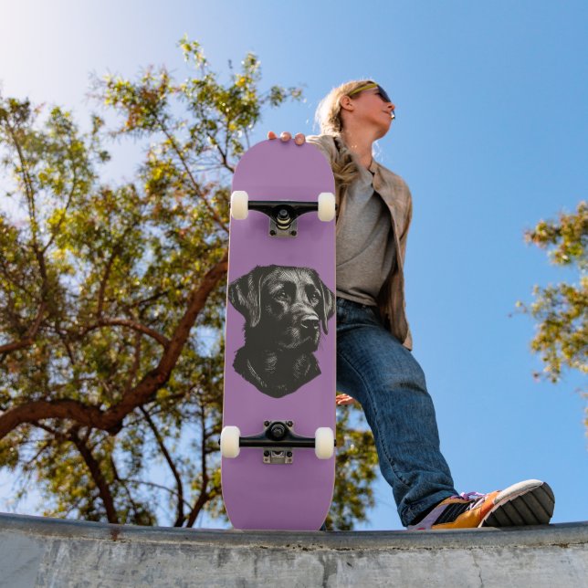 Schwarzes Labor Skateboard (Außenbereich 1)