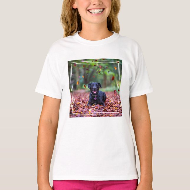 Schwarzes Labrador in Herbstlauben T-Shirt (Vorderseite)