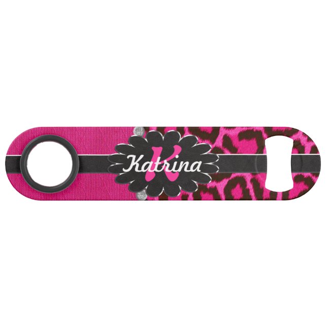 Schwarzes ledernes Monogramm auf rosa Gepard Speed Flaschenöffner (Vorderseite (Horizontal))