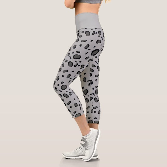 Schwarzes Leopard-Muster auf Grau Capri Leggings (Links)