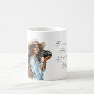 Schwarzes Mädchen Paris ist immer eine gute Idee Kaffeetasse