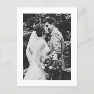 Schwarzes Minimalistisches Script Typografy Weddin Postkarte