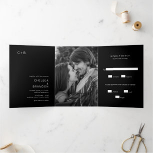 Schwarzes Monogramm Foto Moderne Hochzeit Dreifach Gefaltete Einladung
