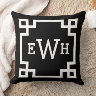 Schwarzes Monogramm   Griechischer Schlüssel Kissen