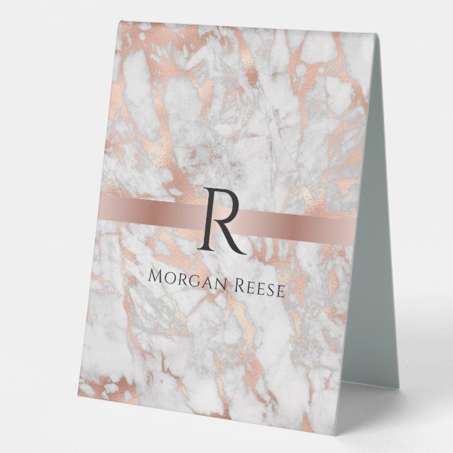 Schwarzes Monogramm und Name, Weißes und Rose-Gold Tischaufsteller (Vorderseite)