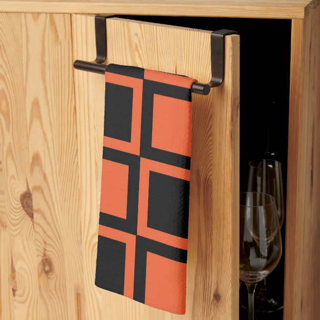 Schwarzes Orangenquadrat Geschirrtuch (Drittel gefaltet)