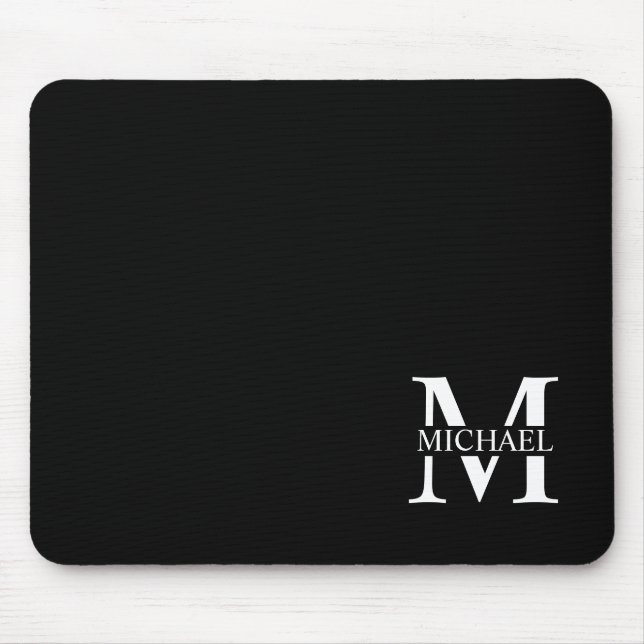 Schwarzes personalisiertes Monogramm und Name Mousepad (Vorne)
