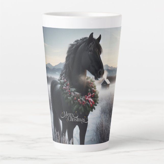 Schwarzes Pferd im Schnee mit Weihnachtskranz Milchtasse (Vorderseite)