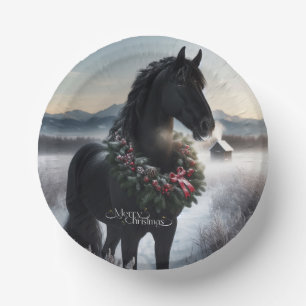 Schwarzes Pferd im Schnee mit Weihnachtskranz Pappteller