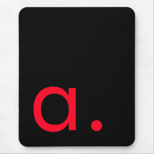 Schwarzes rotes Monogramm Anfangsbuchstabe modern Mousepad