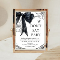 Schwarzes Schleifen-Gotik-Schriftzug 'Little Boo D