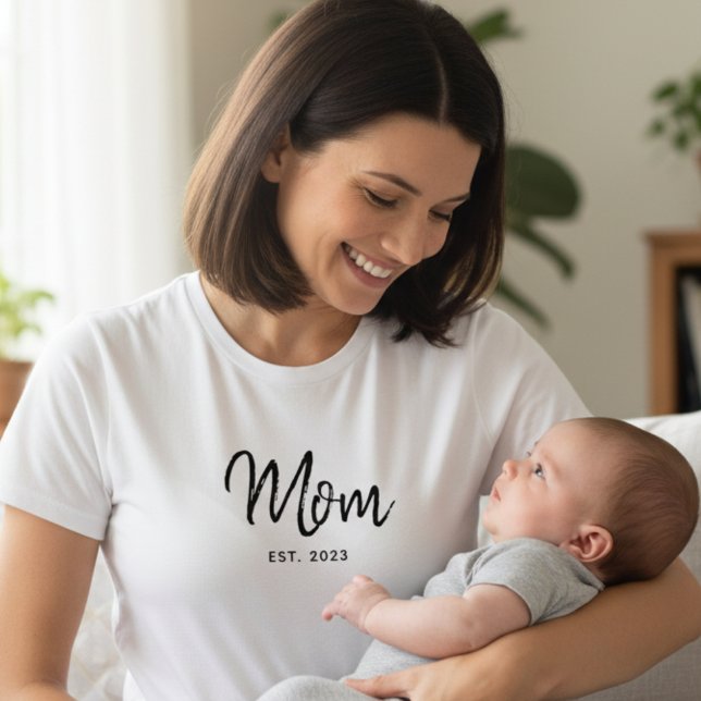 Schwarzes Script Established Mom Modern T-Shirt (Von Creator hochgeladen)