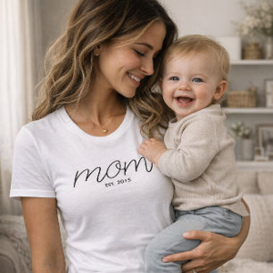 Schwarzes T-Shirt mit Aufschrift Established Mom