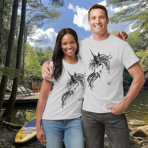 Schwarzes Tribal-Einhorn T-Shirt