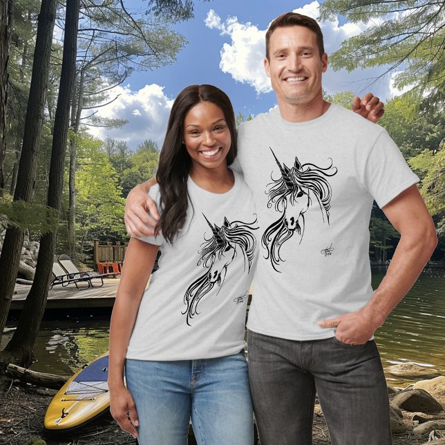 Schwarzes Tribal-Einhorn T-Shirt (Von Creator hochgeladen)