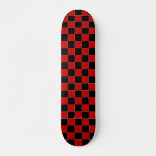 Schwarzes und rotes kariertes Skateboard