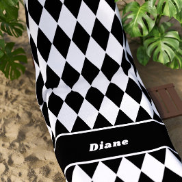 Schwarzes und weißes Diamantmuster personalisiert Strandtuch