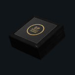 Schwarzes Vintages Ledergold Erinnerungskiste<br><div class="desc">Das Vintage,  schwarze Ledertexturbild ist in goldenen Farbtönen,  Monogramm und Name gehalten. Minimalistisches Design.</div>