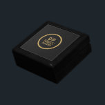 Schwarzes Vintages Ledergold Erinnerungskiste<br><div class="desc">Das Vintage,  schwarze Ledertexturbild ist in goldenen Farbtönen,  Monogramm und Name gehalten. Minimalistisches Design.</div>