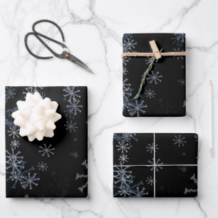 Schwarzes Weihnachtsschneeflockenmuster Geschenkpapier Set